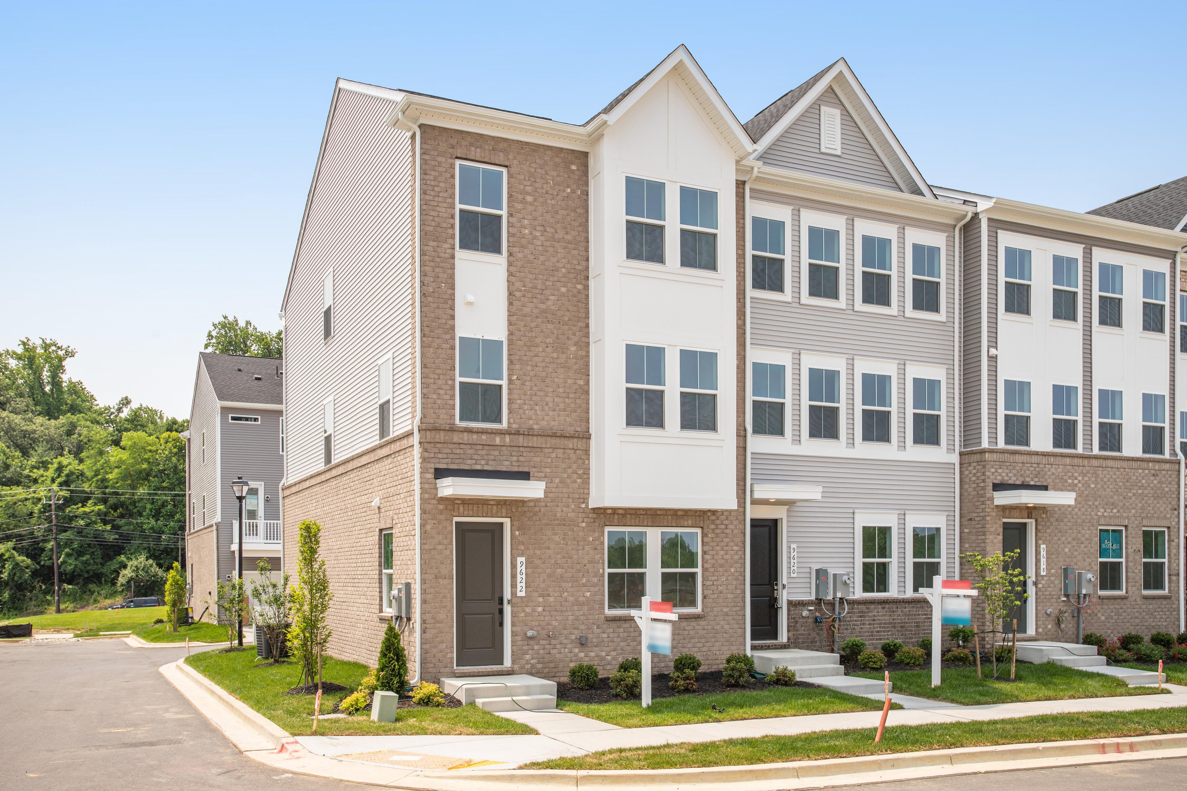 Luxurious Townhomes